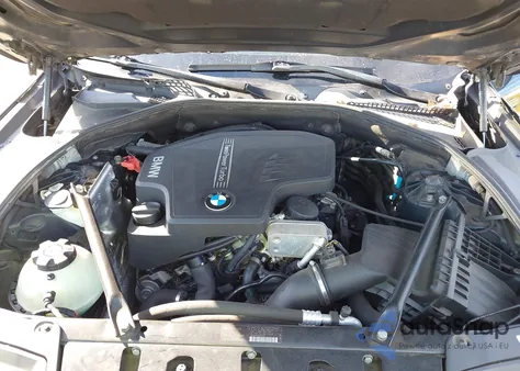 2012 BMW 528I из США, поврежденный, VIN WBAXG5C53CDW93946